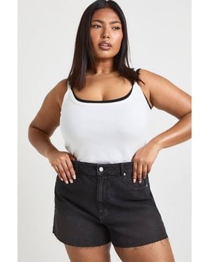 Boohoo Plus Raw Hem Denim Short - Black