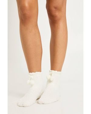 Boohoo Pom Pom Fluffy Socks - White