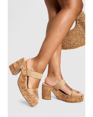Boohoo Mules De Holgura Ancha Con Plataforma Y Tira Doble De Corcho - Marrón