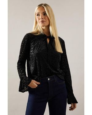 Wallis Animal Burnout Shirt - Black