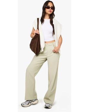 Boohoo Woven Tailored Pleated Straight Leg Trouser - White