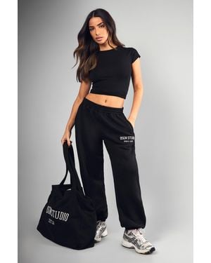 BoohooMAN Petite Dsgn Studio Applique Oversized Jogger - Blue