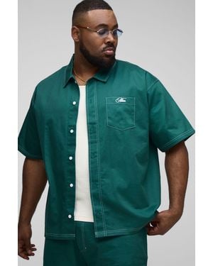 BoohooMAN Plus Twill Contrast Stitch Embroidered Short Sleeve Oversized Overshirt - Green