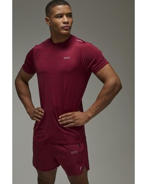 BoohooMAN Active Regular Fit Engineered T-Shirt