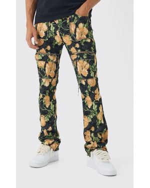 BoohooMAN Fixed Waist Slim Flare Stacked Floral Tapestry Cargo Trouser - Black