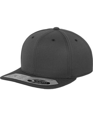 BoohooMAN Yupoong Flexfit 110 Plain Fitted Snapback Cap - Black
