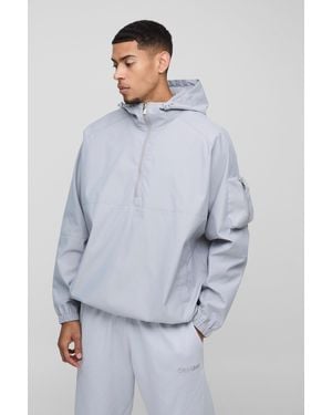 Boohoo Chubasquero Oversize Con Capucha Y Colores En Bloque - Gris