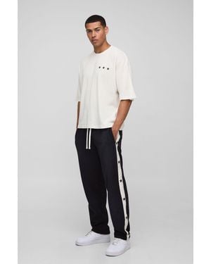 Boohoo Conjunto Oversize De Pantalón Deportivo Y Camiseta Recta De Tela Gofre Desteñida - Blanco