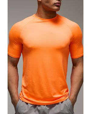 BoohooMAN Man Active Lightweight Essentials Gym Regular Fit Raglan T-shirt - Orange