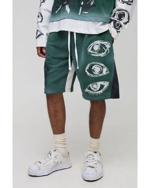 BoohooMAN Oversized Ofclman Graphic Gusset Mid Length Shorts - Green