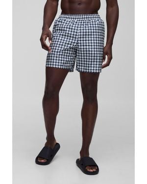 BoohooMAN Houndstooth Printed Mid Length Swim Trunks - Blue