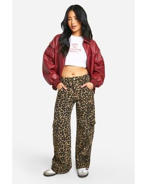 BoohooMAN Petite Dsgn Studio Leopard Denim Cargo Jeans - Red
