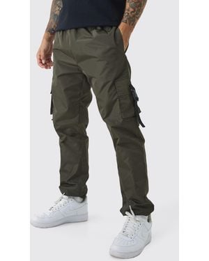BoohooMAN Elasticated Waist Slim Fit Shell Cargo Sweatpants - Green