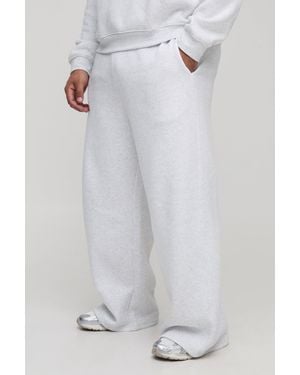 BoohooMAN Tall Basic Extreme Wide Leg Jogger - White