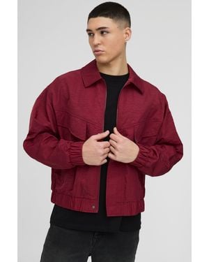 BoohooMAN Kastige Oversize Harrington-Jacke mit Nylon-Taschen - Rot