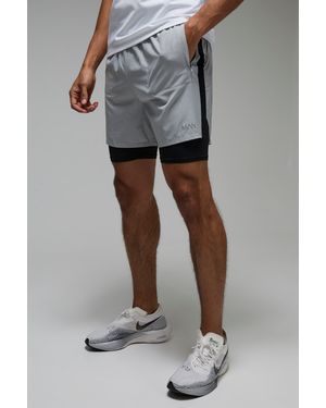 BoohooMAN Man Active Stretch 2 In 1 5inch Grid Short - Grey