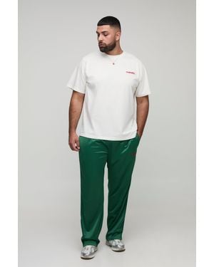 BoohooMAN Plus Regular Man Embroidered T-shirt & Oversized Tricot Extended Drawcord Jogger Set - Green