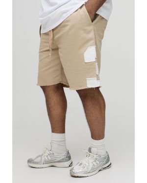 BoohooMAN Plus Relaxed Fit 13 Applique Extended Drawcord Shorts - Natural