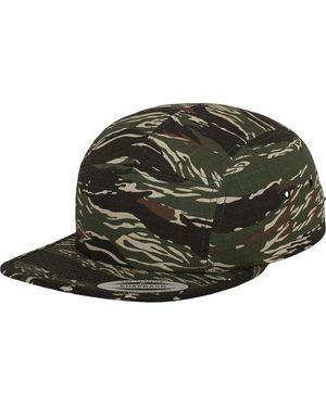 BoohooMAN Yupoong Flexfit Classic Baseball Cap - Green