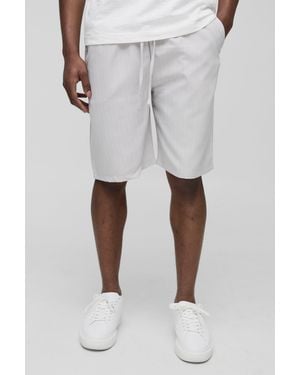 BoohooMAN Relaxed Fit Linen Look Pinstripe Short - Grey