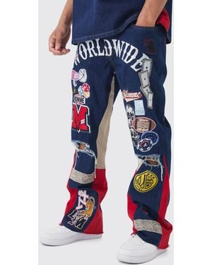 BoohooMAN Relaxed Flare Rigid Gusset Applique Badge Jeans - Blue