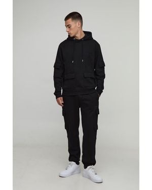 BoohooMAN Regular Fit Cargo Hooded Paneled Tracksuit - Black