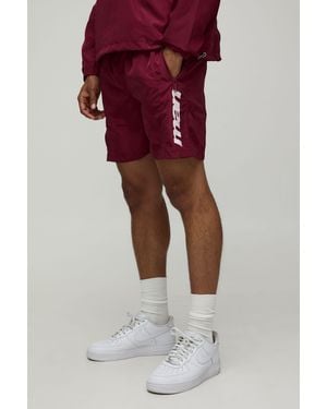 BoohooMAN Relaxed Nylon Short - Red