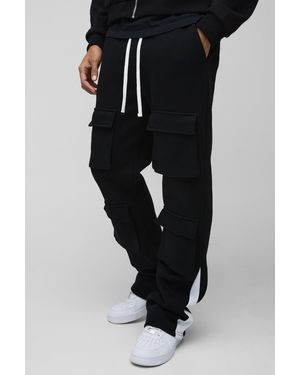 BoohooMAN Slim-Fit Schlag-Jogginghose mit Taschen - Schwarz