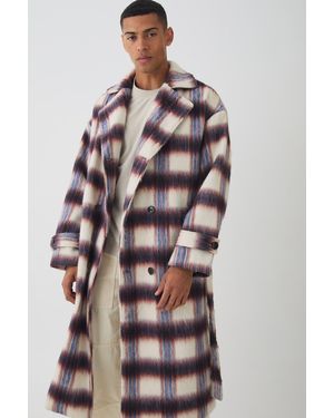 BoohooMAN Zweireihiger karierter Oversize Mantel - Rot