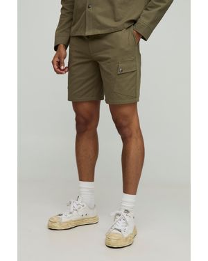 BoohooMAN Lockere Canvas Cargo-Shorts - Grün