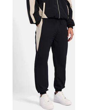 BoohooMAN Nylon Panelled Track Joggers - Black