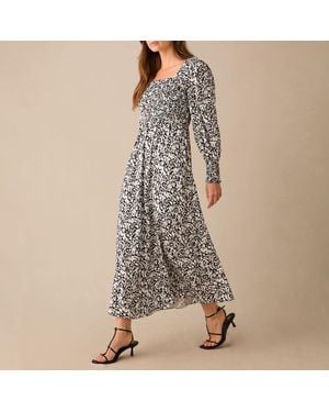 Ro & Zo Petite Mono Floral Print Shirred Midaxi Dress - Grey