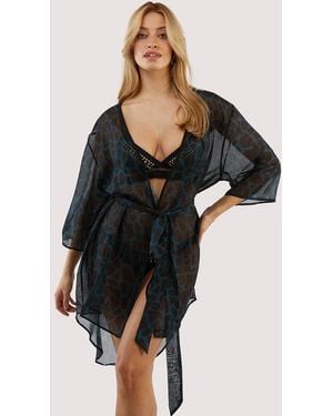 Wolf & Whistle Giraffe Beach Kimono - Black