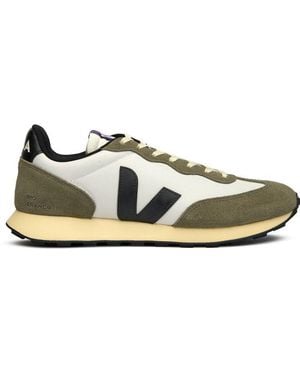 Veja Rio Branco Trainers - White