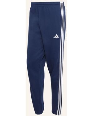 adidas ESSENTIALS 3-STREIFEN HOSE, FRENCH TERRY, SCHMAL ZULAUFEND, BÜNDCHEN - Blau