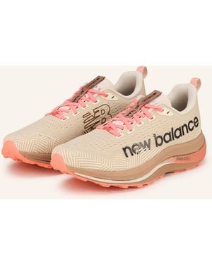 New Balance Trailrunning-Schuhe FUELCELL SUPERCOMP - Pink