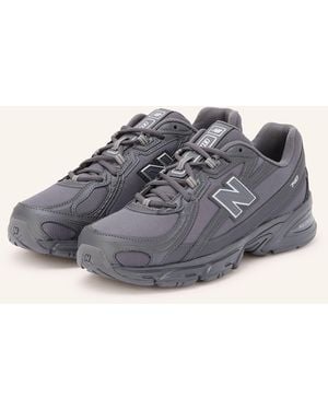 New Balance Sneaker 740 - Blau
