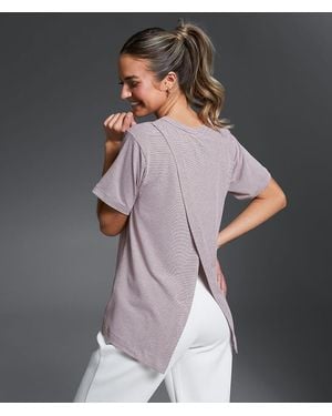 Buckle Black Tulip Back T-Shirt - Gray