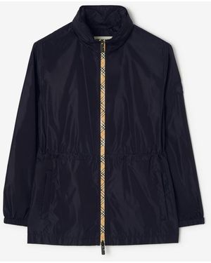 Burberry Short Nylon Blackpool Parka - Blue