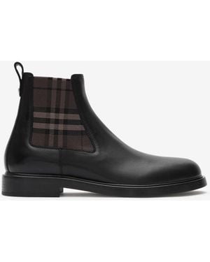 Burberry Leather Pembroke Boots - Black
