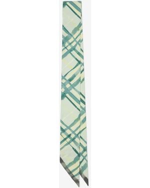 Burberry Skinny Reversible Check Silk Scarf - Vert