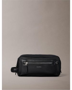Calvin Klein Raised Logo Dopp Kit - Gray