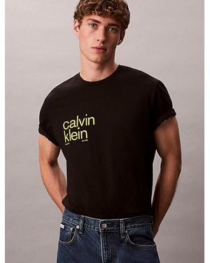Calvin Klein Lässiges T-Shirt Mit Runder Grafik - Schwarz