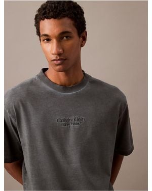 Calvin Klein Calvin Klein Faded Dye Logo Graphic Classic Crewneck T-Shirt - Gray