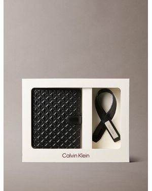 Calvin Klein Set Porta Passaporto Ed Etichetta Bagagli Con Monogramma - Nero