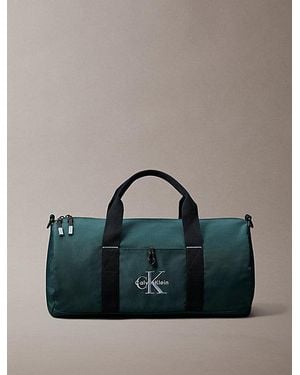 Calvin Klein Bolso duffle de nailon con logotipo prominente - Verde