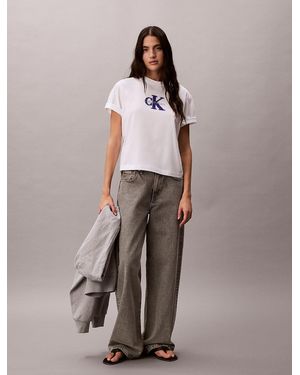 Calvin Klein Relaxed Graphic Logo T-Shirt - Multicolour