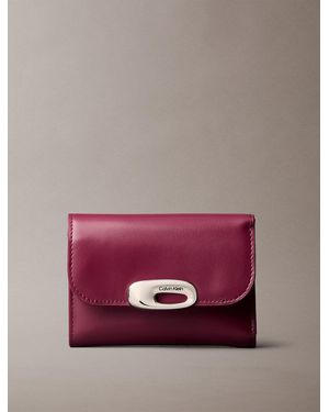 Calvin Klein Engraved Trifold Wallet - Pink