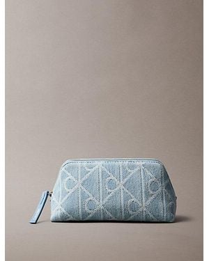 Calvin Klein Denim All-Over Embleem Logo Beautycase - Blauw