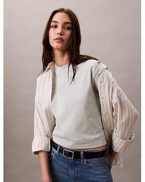 Calvin Klein Cropped Monogram T-Shirt - Bruin